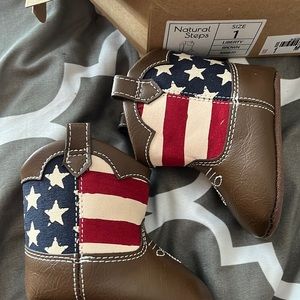 New in box! Never worn size 1 baby boots